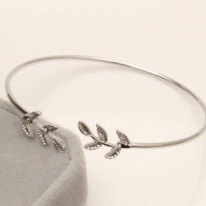 Silver Leaf Bangle bracelet NEW